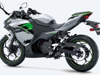 Ninja e-1 is Kawasaki’s electric street bike prototype offering zero-emissions performance and urban agility. Discover how the Ninja e-1 transforms
