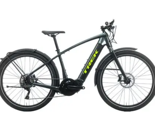 The Trek Allant+ 8S delivers a Bosch Performance Speed mid-drive motor (85 Nm), integrated 625 Wh battery (with optional Range Boost), hydraulic disc brakes