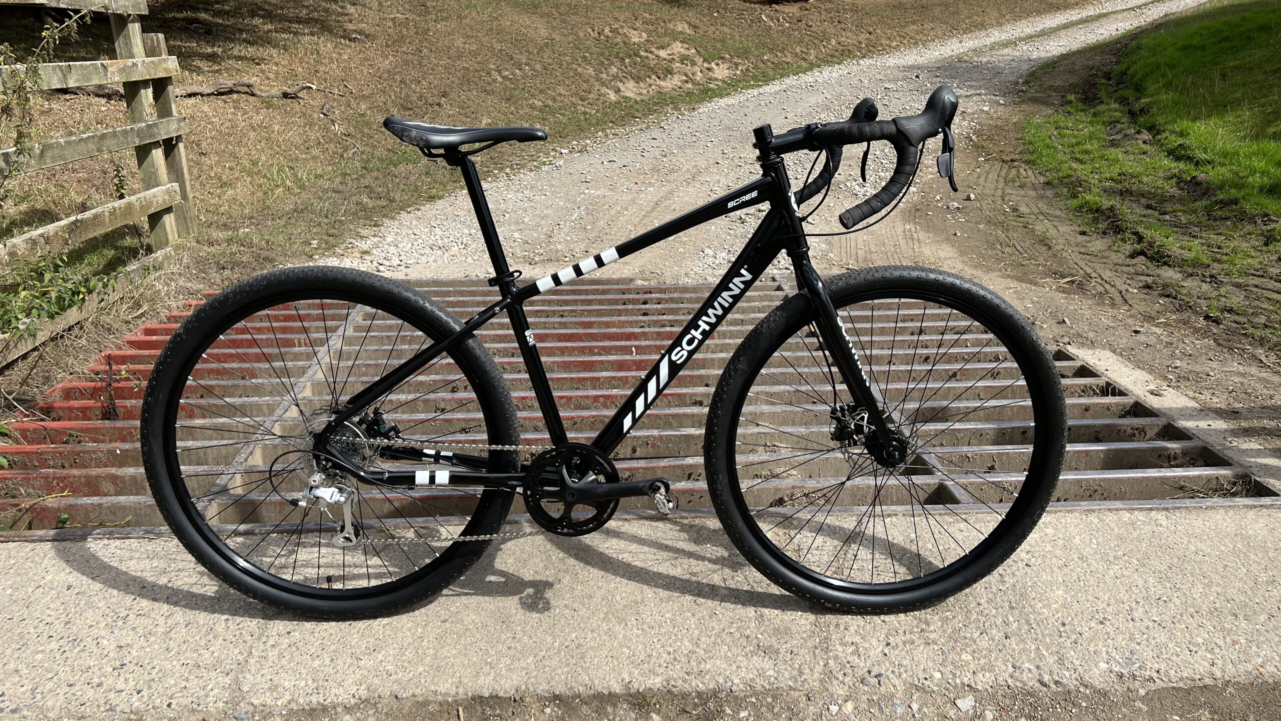 SCHWINN Scree Gravel Bike